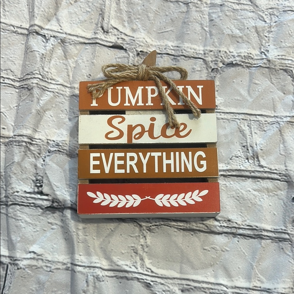 OMG Wooden Wall Decor